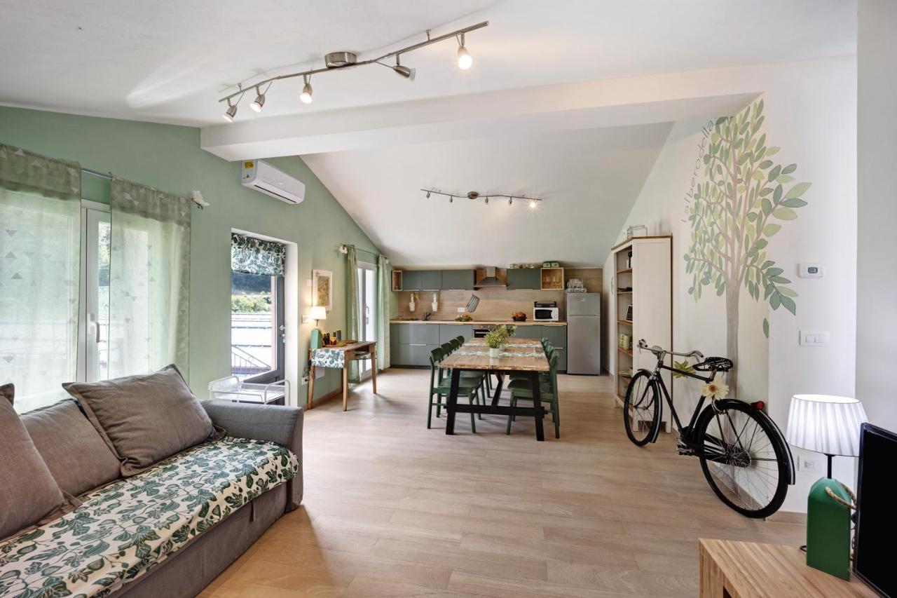 Mansarda Albero Verde Con Piscina Casanova Lerrone ภายนอก รูปภาพ